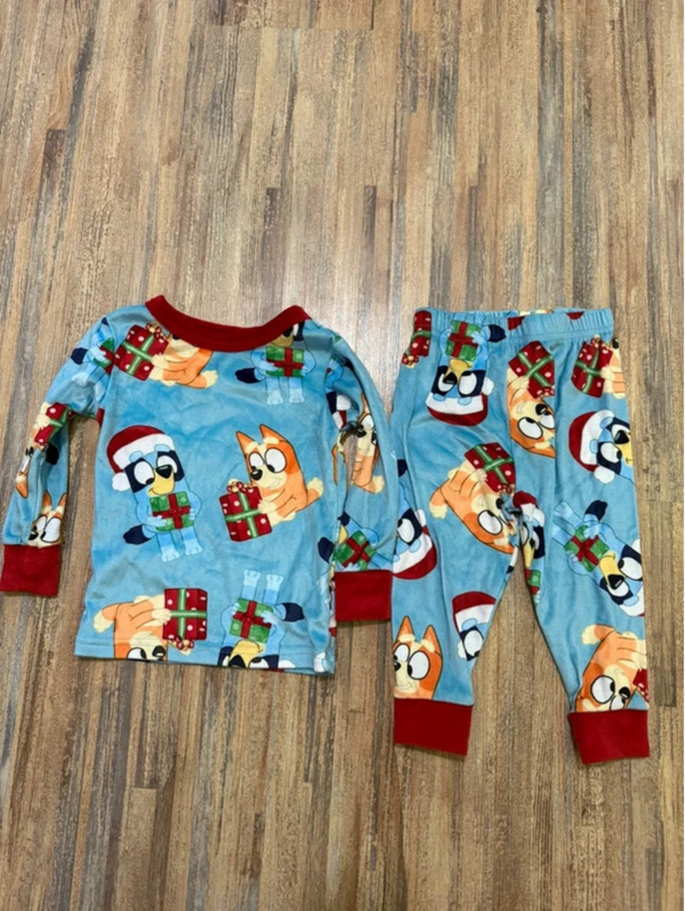 Bluey Xmas pjs size 18m  We wore once